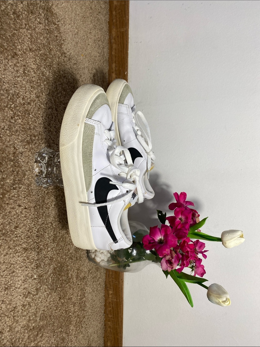 Size 9- Nike Blazer '77 Low White Black W